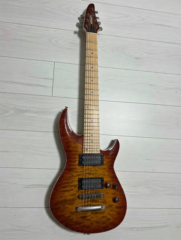 Edwards E-HR-III NT7 QM/M Antique Cherry Sunburstの画像